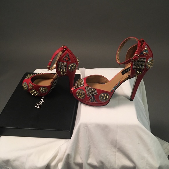 Alejandra G Ventura size 38 - Picture 6 of 7